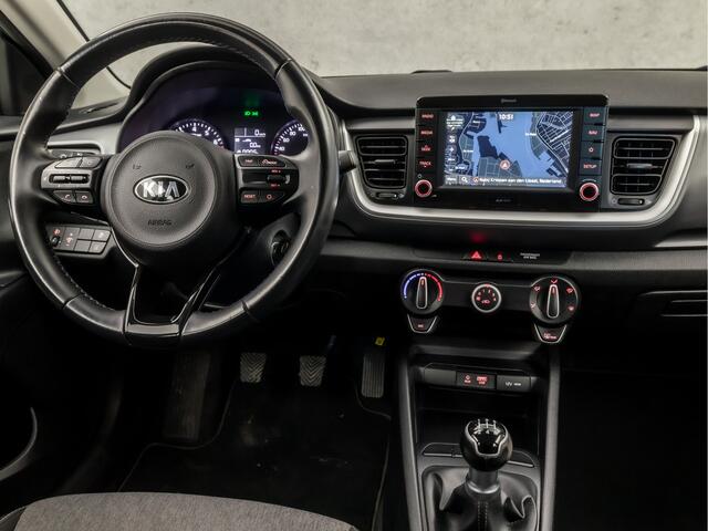 KIA Stonic 1.2 Sport (APPLE CARPLAY, NAVIGATIE, CAMERA, PARKEERSENSOREN, SPORTSTOELEN, CRUISE, LM VELGEN, TREKHAAK, NIEUWSTAAT)