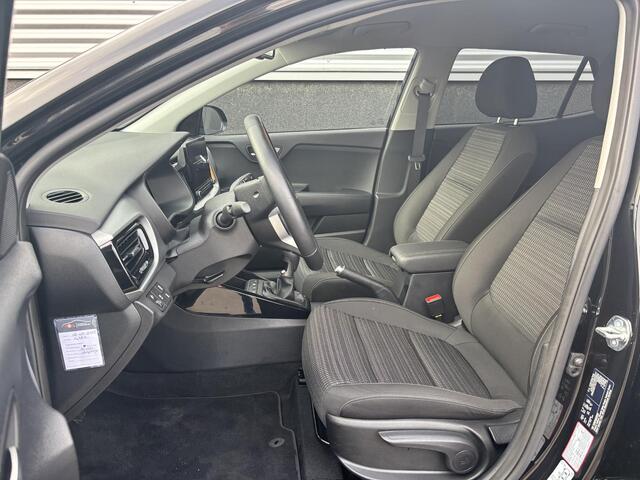 KIA Stonic 1.0 T-GDi MHEV DynamicPlusLine Navigatie, Stoel- & Stuurwiel verwarmd, Smart Key, Privacy glass, BTW-auto, 1e eign.