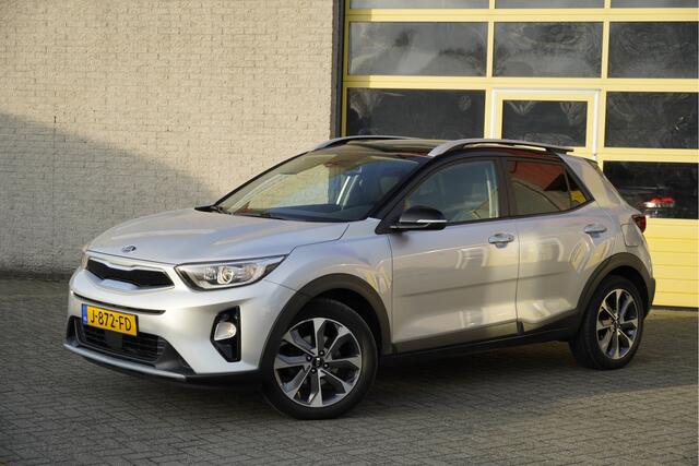 KIA Stonic 1.0 T-GDi DynamicPlusLine BJ2020 Lmv 17" | Led | Pdc | Navi | Keyless entry | Achteruitrijcamera | App-Connect | Climate control | Cruise control | Extra getint glas | Zwart dak