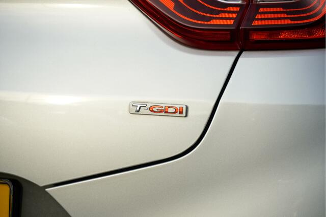 KIA Stonic 1.0 T-GDi DynamicPlusLine BJ2020 Lmv 17" | Led | Pdc | Navi | Keyless entry | Achteruitrijcamera | App-Connect | Climate control | Cruise control | Extra getint glas | Zwart dak