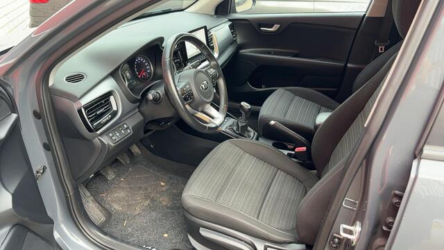 KIA Stonic 1.0 T-GDi MHEV DynamicPlusLine TREKHAAK / KEYLESS / CAMERA / CARPLAY / DAB+ / CLIMA / PDC / BLUETOOTH / CRUISE / NL-AUTO