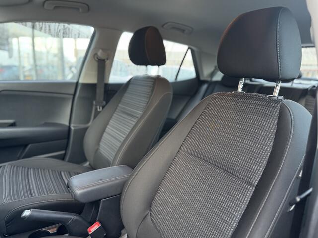 KIA Stonic 1.0 T-GDi MHEV DynamicLine | Camera | Carplay