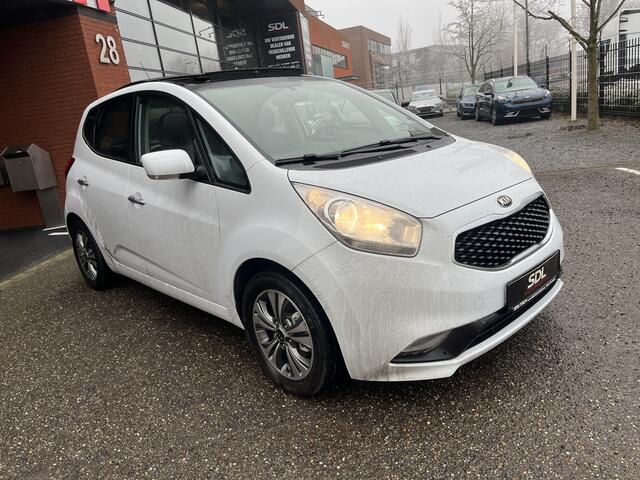 KIA VENGA 1.6 CVVT ExecutiveLine // NAVI // KEYLESS // STOEL+STUURVERWARMING // CAMERA+SENSOREN //