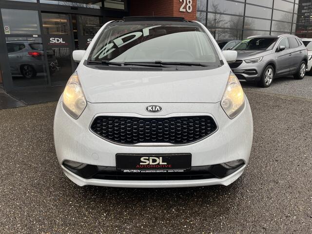 KIA VENGA 1.6 CVVT ExecutiveLine // NAVI // KEYLESS // STOEL+STUURVERWARMING // CAMERA+SENSOREN //