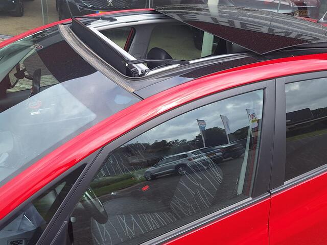 KIA VENGA 1.4 CVVT Edition Sky | Panorama dak | Trekhaak | NAP | Navi | Climate Control | Camera | occasion