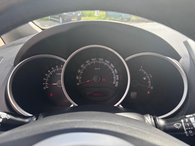 KIA VENGA 1.6 CVVT Edition | Navu | Cruise | Camera | 73.680 km Dealeronderhouden