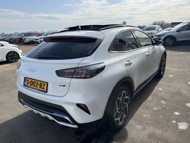 KIA Xceed 1.5 T-GDi GT-Line Schuif/kanteldak, Navigatie, Dodehoekdetectie, Stoel- & Stuurwielverwarming, Nieuw geleverd, Dealeronderhouden, BTW-auto, Elek. achterklep, LED,