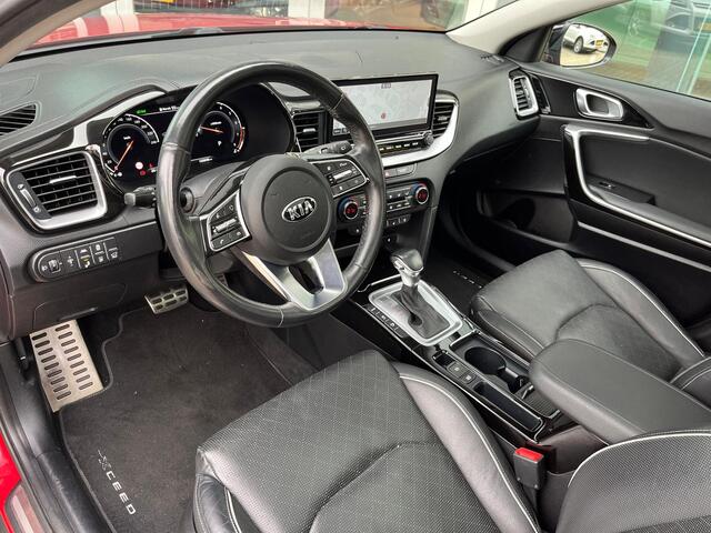 KIA Xceed 1.4 T-GDi ExecutiveLine Automaat DCT7 Navi+BT+Cam Stoel+Stuurverw. JBL Pano-Dak Leder Elekr.Stoel 19''LMV 10jr. Garantie