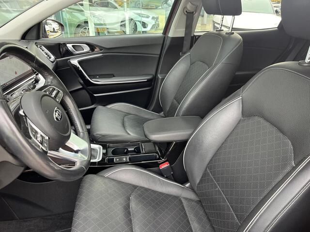 KIA Xceed 1.4 T-GDi ExecutiveLine Automaat DCT7 Navi+BT+Cam Stoel+Stuurverw. JBL Pano-Dak Leder Elekr.Stoel 19''LMV 10jr. Garantie