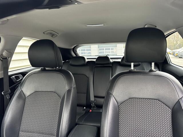 KIA Xceed 1.0 T-GDi, Camera! Half Leder! Carplay! 18" Lm! Trekhaak! VERWACHT!!