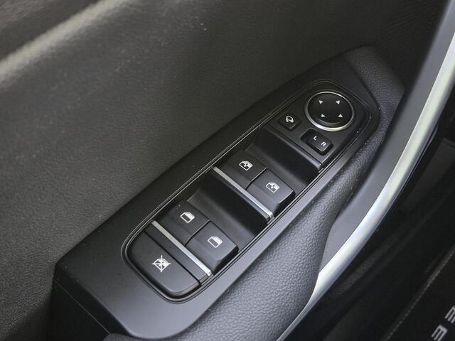 KIA Xceed 1.6 GDi PHEV Plug-in DynamicLine Automaat / Stuur- en stoelverwarming / Achteruitrijcamera / Navigatie via Apple Carplay of Android Auto / Adaptief cruise control / Trekgewicht 1300 kg / Keyless Entry/Start /