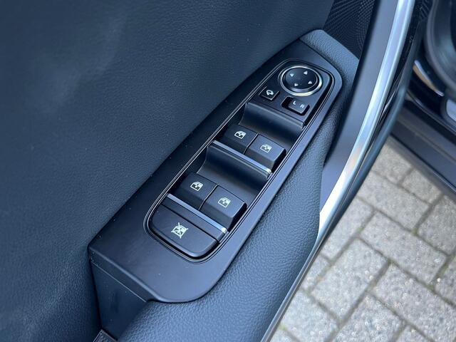 KIA Xceed 1.5 T-GDi GT-Line | Schuif/Kantel Dak | Stoel/Stuurwiel Verwarming | Navigatie | Adaptive Cruise Control |