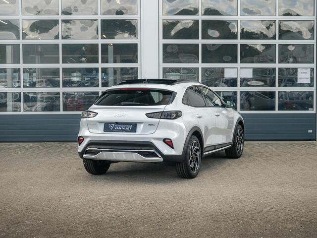 KIA Xceed 1.5 T-GDi GT-PlusLine | Automaat | Pano dak | 18" velgen | Clima | Cruise | GT interieur