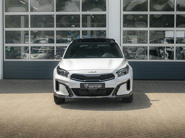 KIA Xceed 1.5 T-GDi GT-PlusLine | Automaat | Pano dak | 18" velgen | Clima | Cruise | GT interieur
