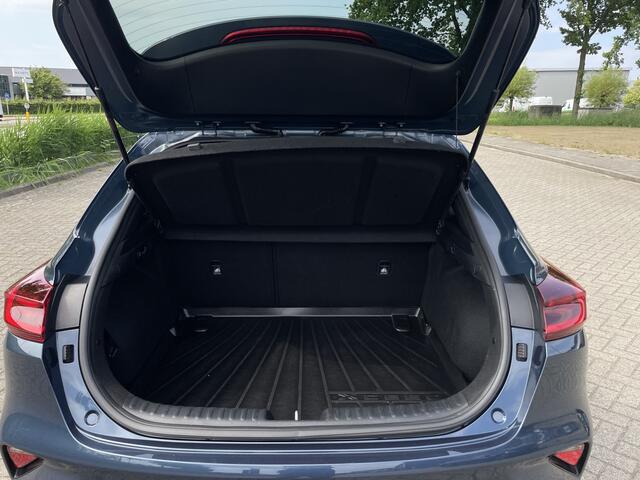 KIA Xceed 1.5 T-GDI MHEV DynamicPlusLine // Automaat // 160Pk | Navi | Camera | Cruise Adap. | Info 0492588989 info Roel 0492-588951