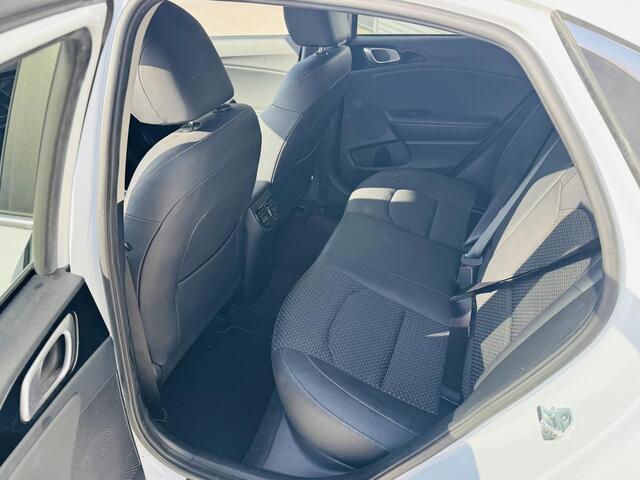 KIA Xceed 1.0 T-GDi DynamicPlusLine Trekhaak | 18inch | Keyless | Privacyglass | NW geleverd & onderhouden