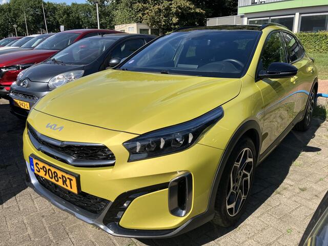 KIA Xceed 1.5 T-GDi GT-Line First Edition , Trekhaak, Navi, Camera, Clima, Adap-Cruise, Stoel/Stuur Verwarming, Panoramadak, Apple Carplay, Android Auto, LMV 18 Inch, PDC, LKA, Bluetooth