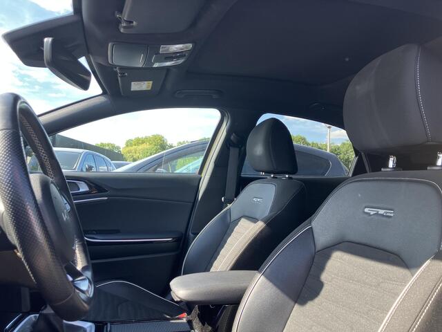 KIA Xceed 1.5 T-GDi GT-Line First Edition , Trekhaak, Navi, Camera, Clima, Adap-Cruise, Stoel/Stuur Verwarming, Panoramadak, Apple Carplay, Android Auto, LMV 18 Inch, PDC, LKA, Bluetooth