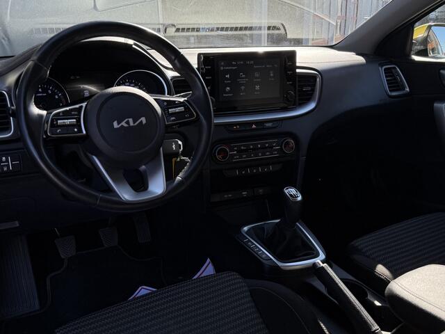 KIA Xceed BWJ 2023 1.0 T-GDi 120 PK ComfortLine APPLE CARPLAY / ANDROID AUTO / NAVI VIA APP / CLIMA / CRUISE / CAMERA / STOELVERW. / STUURVERW. / LMV / PDC