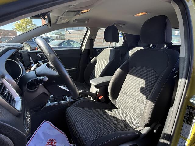 KIA Xceed BWJ 2023 1.0 T-GDi 120 PK ComfortLine APPLE CARPLAY / ANDROID AUTO / NAVI VIA APP / CLIMA / CRUISE / CAMERA / STOELVERW. / STUURVERW. / LMV / PDC