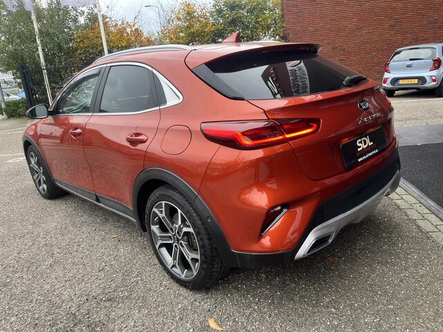 KIA Xceed 1.4 T-GDi DynamicPlusLine // DODEHOEK // JBL AUDIO // ADAPT. CRUISE // HALF LEDER // KEYLESS // CAMERA+SENSOREN // NAVI+CARPLAY //