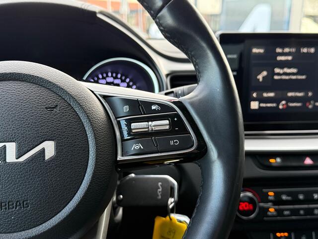 KIA Xceed BWJ 2023 | 1.0T 120PK ComfortLine | CLIMA | CAMERA A | STOELVERW | STUURWIELVERW | CARPLAY | NAVI | LICHTMETAAL |