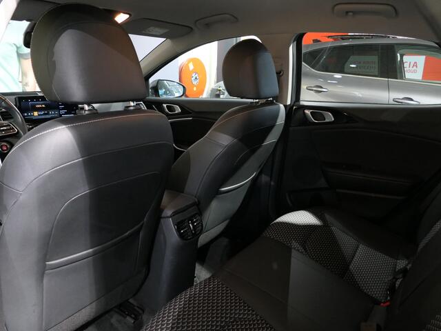 KIA Xceed 1.6 GDi PHEV DynamicPlusLine - Occasion Lease vanaf ¤384 p/m - Elektrische kofferbakklep - Stuur en stoelverwarming - dodehoek