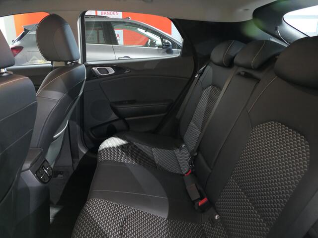 KIA Xceed 1.6 GDi PHEV DynamicPlusLine - Occasion Lease vanaf ¤384 p/m - Elektrische kofferbakklep - Stuur en stoelverwarming - dodehoek