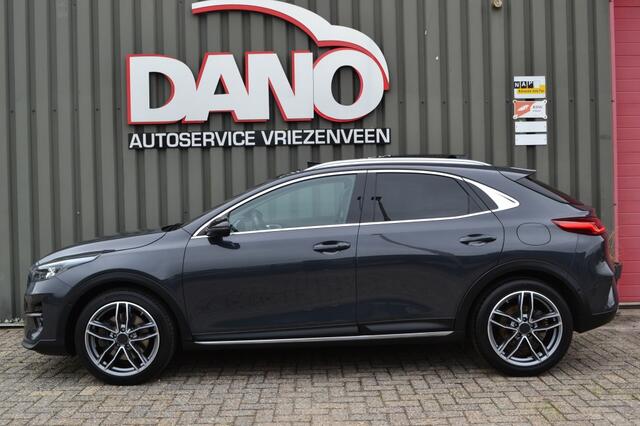 KIA Xceed 1.6 T-GDI Platinum Edition 204PK LED/Leer/Pano/ACC