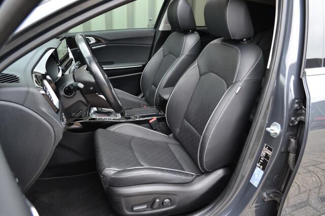 KIA Xceed 1.6 T-GDI Platinum Edition 204PK LED/Leer/Pano/ACC