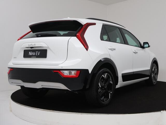 KIA e-Niro EV DynamicLine 64.8 kWh | SEPP SUBSIDIE MOGELIJK!! | Achteruitrijcamera | Keyless Entry & Start | Apple Carplay/Android Auto | NIEUW !! Uit voorraad leverbaar!