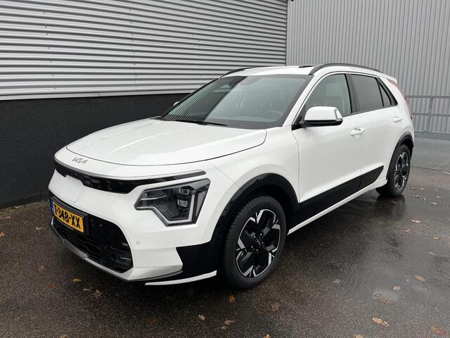KIA e-Niro EV DynamicPlusLine 64.8 kWh Schuif/kanteldak, Navigatie, Dodehoekdetectie, Lederen bekleding, Stoel- & Stuurwielverwarming, Parkeersensoren voor & achter, BTW-auto, Elektrische achterklep