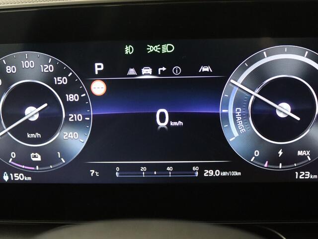 KIA e-Niro EV DynamicLine 64.8 kWh | Apple Carplay/Android Auto | Achteruitrij camera | Sfeerverlichting | Beschikbaar per 10-01-2025