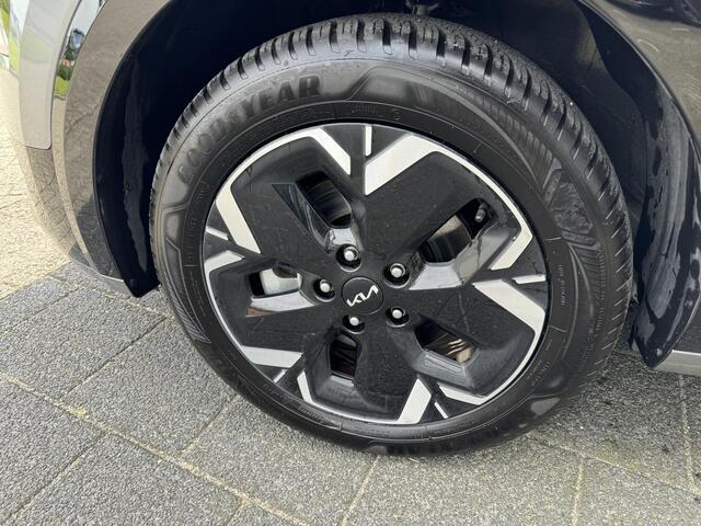 KIA e-Niro EV DynamicPlusLine 64.8 kWh | KM-Stand kan Oplopen | Schuif-/kanteldak | Parkeersensoren | Dodehoek detectie | Full map navigatie | Enz...