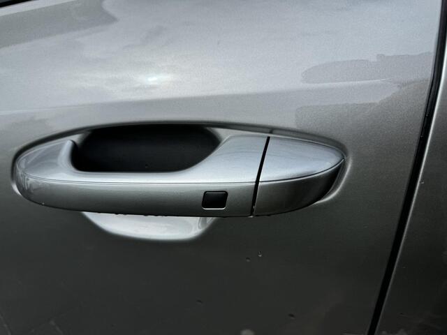 KIA e-Niro EV DynamicPlusLine 64.8 kWh | KM-Stand kan Oplopen | Schuif-/kanteldak | Parkeersensoren | Dodehoek detectie | Full map navigatie | Enz...