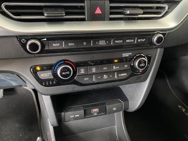 KIA e-Niro DynamicLine 64 kWh | FABRIEKSGARANTIE T/M 05-2032 of 150.000km | Stoel/Stuurverwarming | Keyless | Parkeersensoren achter | Achteruitrij camera | Apple Carplay/Android Auto | Adaptive cruise control |