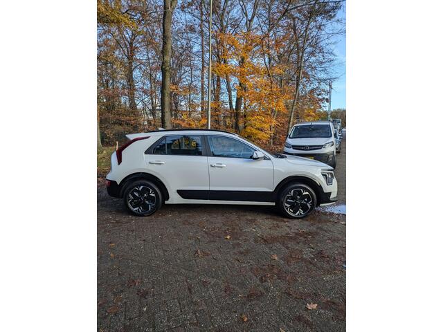 KIA e-Niro EV DynamicLine 64.8 kWh 3 Fase laden | Navigatie | Cruise control Adaptieve | Climate controle | Apple carplay -Android auto