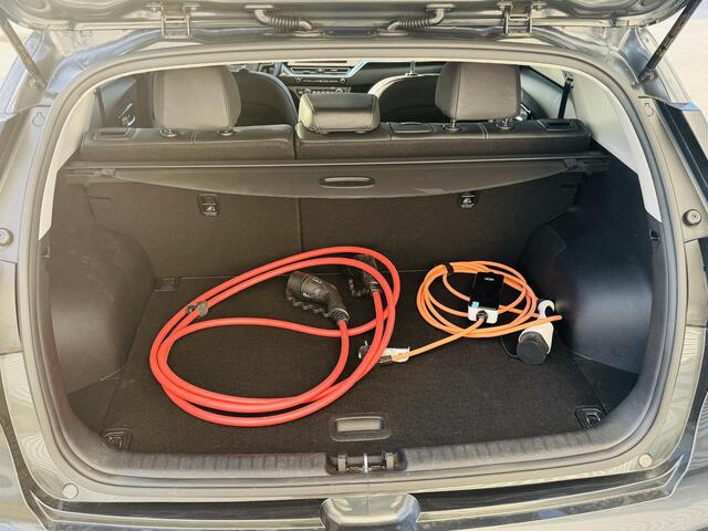 KIA e-Niro DynamicPlusLine 64 kWh Sunroof | Privacyglass | Keyless | Stoel& Stuurverw. | BTW auto