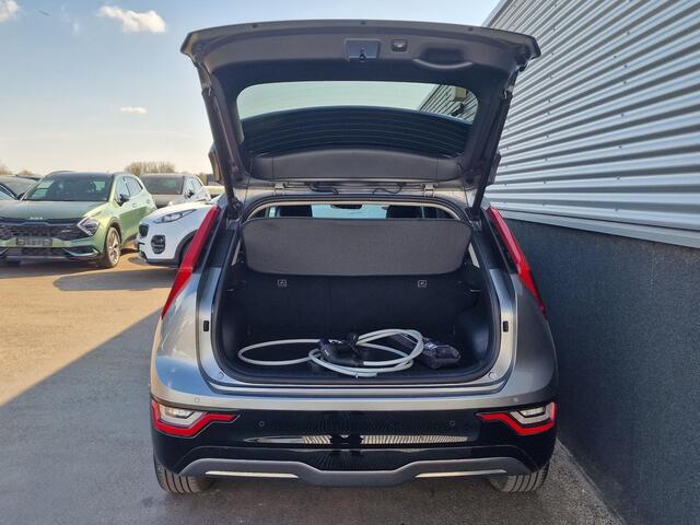 KIA e-Niro EV ExecutiveLine 64.8 kWh Schuif/kanteldak, 1e eign. Nieuw geleverd, Stoelkoeling, HUD, Dodehoekdetectie,
