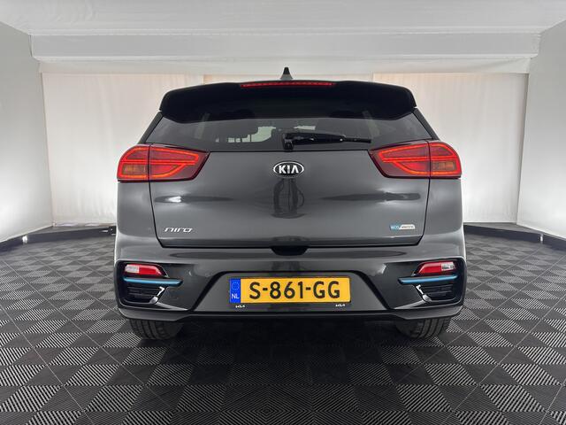 KIA e-Niro DynamicPlusLine 64 kWh [ 3-Fase ] (INCL.BTW) Aut. *LEATHER | NAVI-FULLMAP | DAB | ADAPT.CRUISE | BLIS | CAMERA | COMFORT-SEATS | KEYLESS | JBL-SOUND | MEMORY-PACK | DIGI-COCKPIT | SHIFT-PADDLES | HEATED-SEATS | LANE-ASSIST |