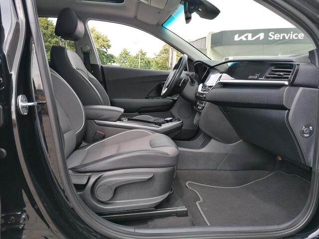 KIA e-Niro DynamicPlusLine 64 kWh | NAVI | SCHUIF/ KANTEL DAK | APPLE CARPLAY/ ANDROID AUTO | FABRIEKSGARANTIE | Wij bieden ook financiering mogelijkheden aan.