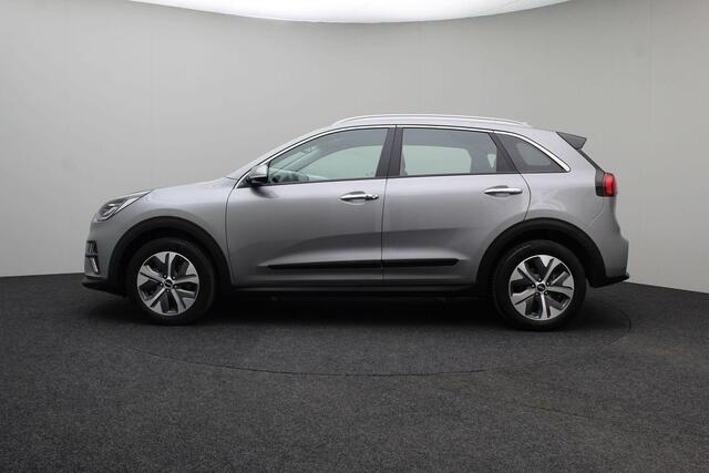 KIA e-Niro Edition 64 kWh 2022 | Navigatie | Camera | Carplay | DAB Radio | Stuurwiel Bediening | Cruise Control | Stoelverwarming | Elektrische Ramen | Achteruitrij Camera | Boekjes