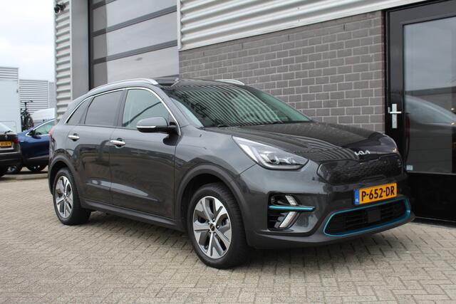 KIA e-Niro DynamicPlusLine 64 kWh / Carplay / Schuifdak / Keyless / N.A.P.