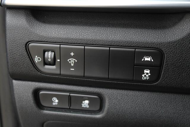 KIA e-Niro DynamicPlusLine 64 kWh / Carplay / Schuifdak / Keyless / N.A.P.