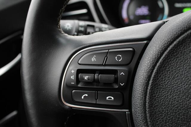 KIA e-Niro DynamicPlusLine 64 kWh / Carplay / Schuifdak / Keyless / N.A.P.
