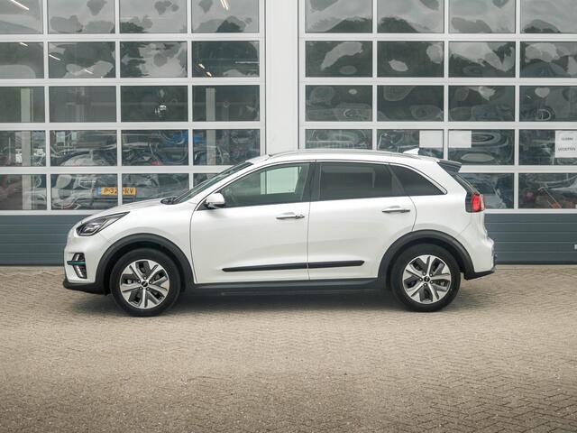 KIA e-Niro DynamicPlusLine 64 kWh l Stoel verwarming l Stuurwiel verwarming l 3 Fase l Trekhaak