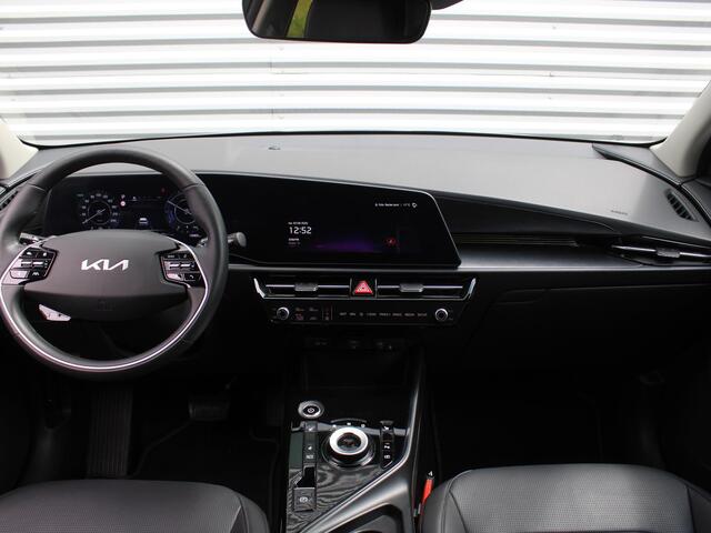 KIA e-Niro EV Edition Advanced 64.8 kWh | Stuur-/stoelverwarming | Elektr. stoelverstelling | Camera | Cruise adapt. | 17"LM | Clima | All season |