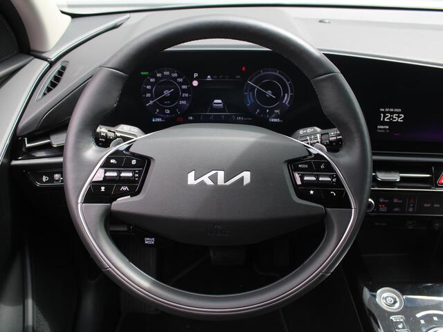 KIA e-Niro EV Edition Advanced 64.8 kWh | Stuur-/stoelverwarming | Elektr. stoelverstelling | Camera | Cruise adapt. | 17"LM | Clima | All season |