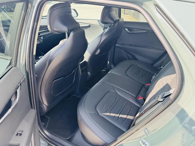 KIA e-Niro EV Air 64.8 kWh Demo auto ! | Informeer altijd even of de auto aanwezig is ! Km stand kan iets variëren!