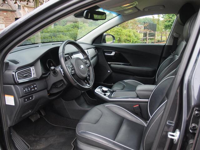 KIA e-Niro ExecutiveLine 64 kWh | Camera | Apple Carplay | Cruise Control | JBL | Leer |